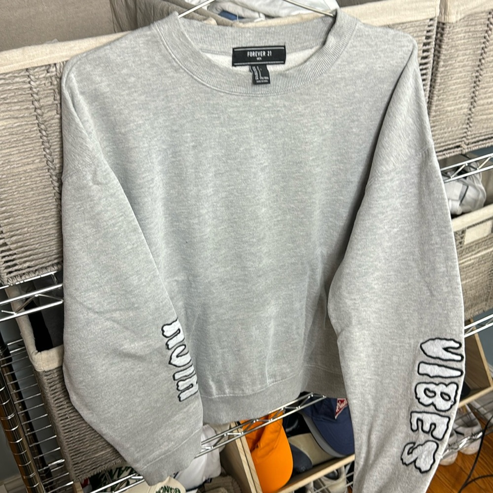 HIGH VIBES Minimalist Men Crewneck